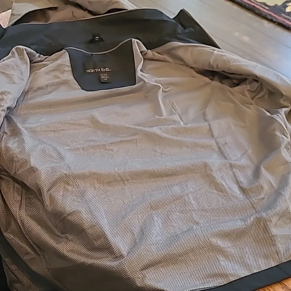 North End Valley Life  EZEM system sz L/G jacket/windbreaker NWOT